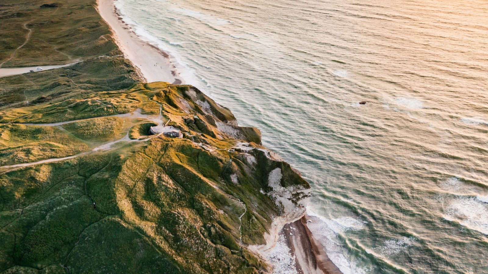 Dronefoto over Bulbjerg
